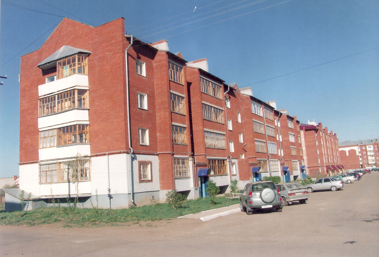 2001. Жилой дом по адресу: г. Нефтекамск, ул. К.Маркса, 7А